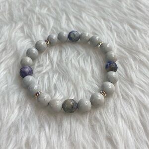 Snowy Whispers Bead Bracelet